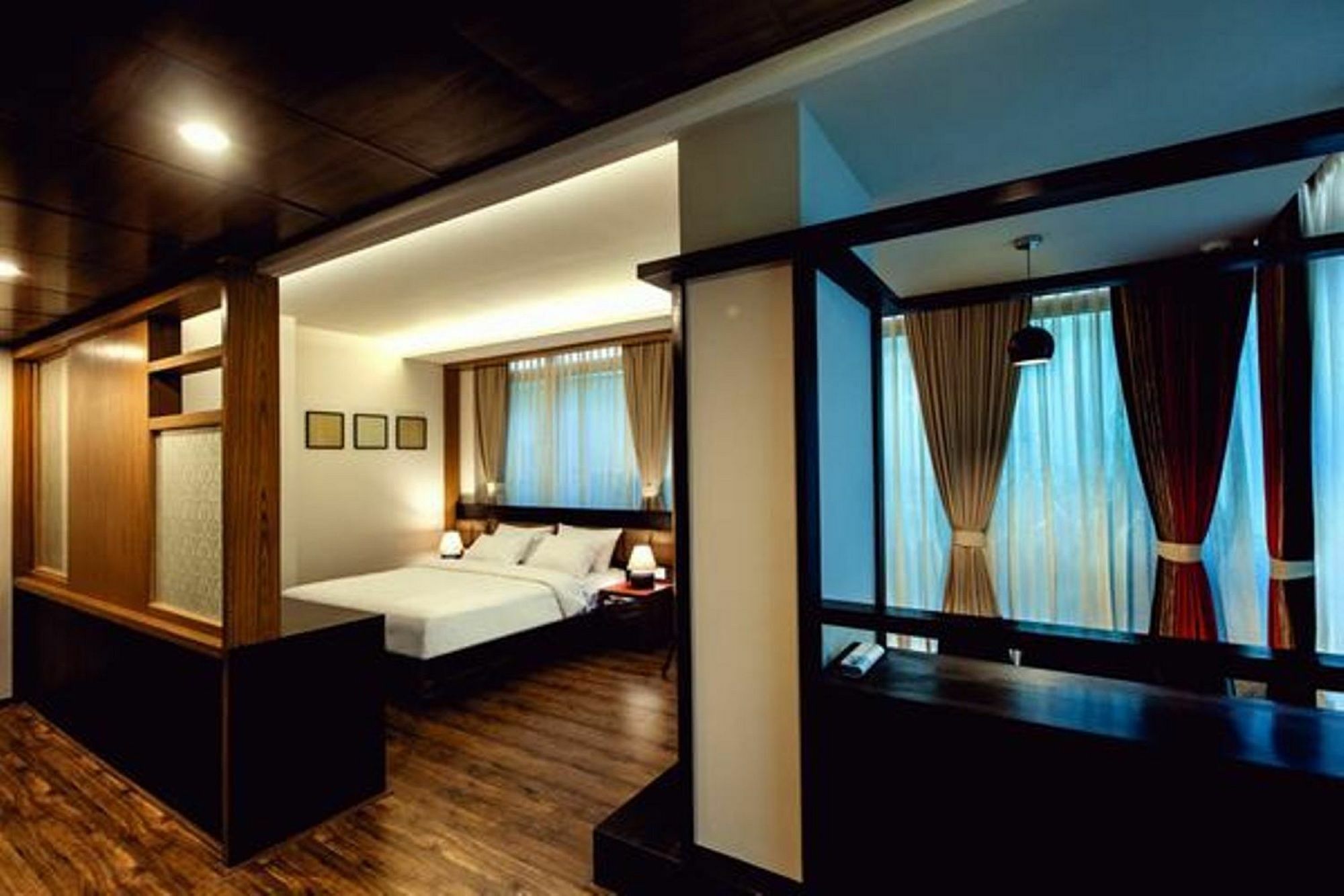 Minla Hotel Bangalore Exterior photo
